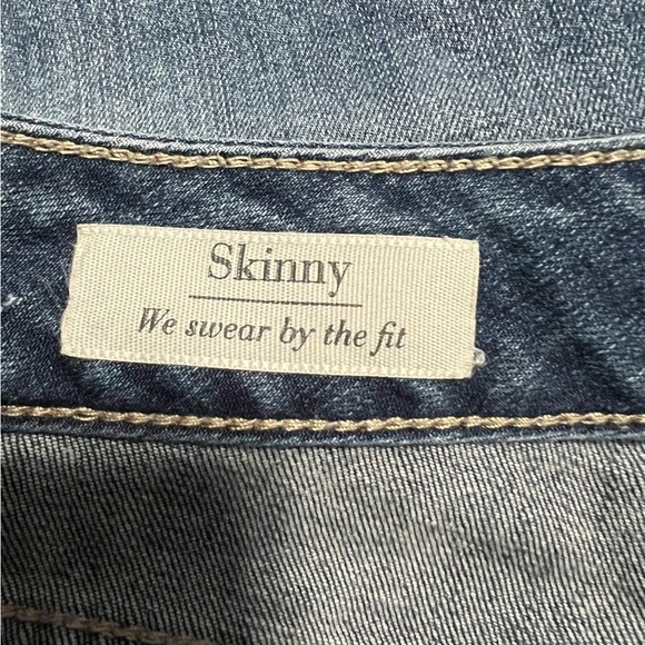 Torrid Skinny Blue Distressed Blue Jeans Size 16 - Picture 8 of 9